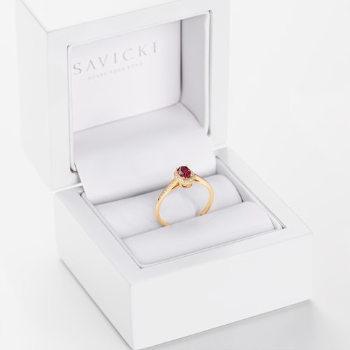 Pierścionek Red Passion: złoty, rubin